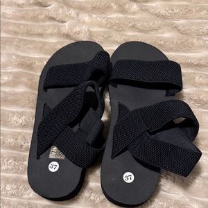 Black Sandals with Straps